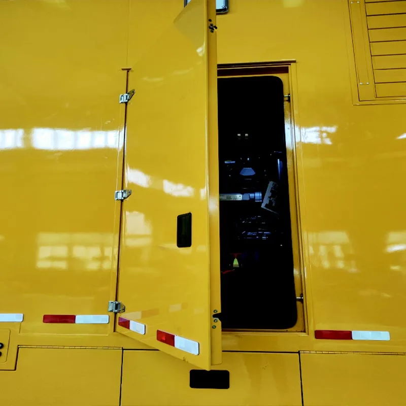 Въртяща се врата за камион микробус